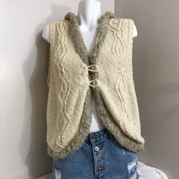 Old Navy Vintage Fur Trimmed Beige Sweater Vest - Picture 5 of 12